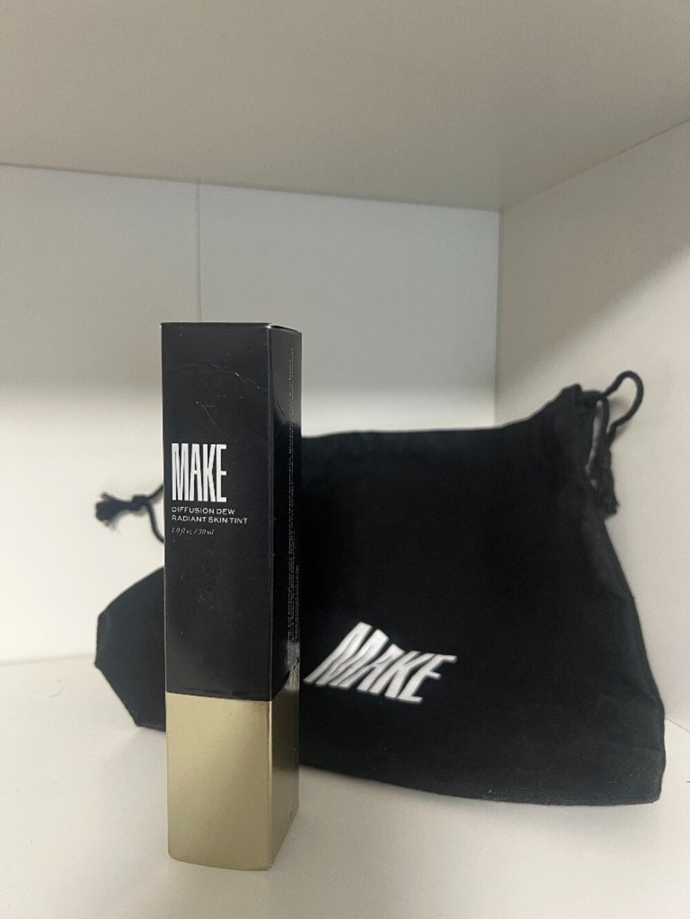MAKE Beauty Diffusion Dew Radiant Skin Tint